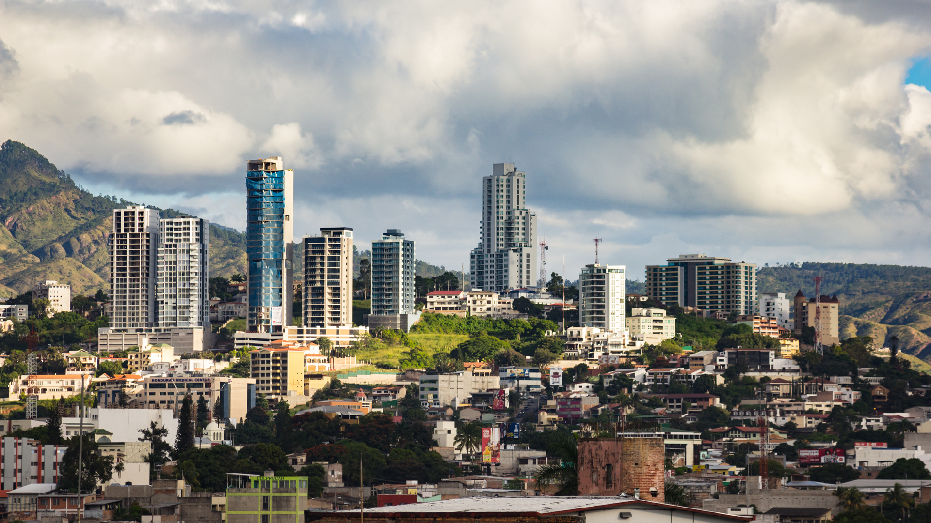 Buildings in Tegucigalpa Honduras Image for Hero Box