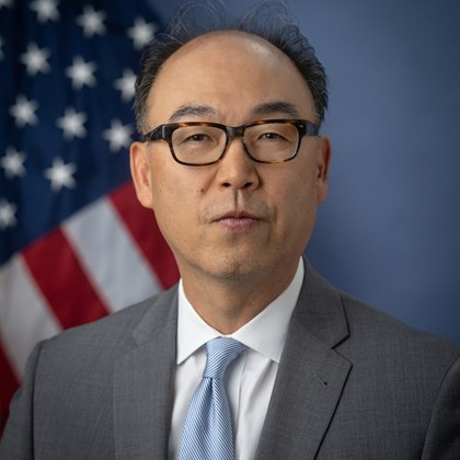 profile photo of Man Cho