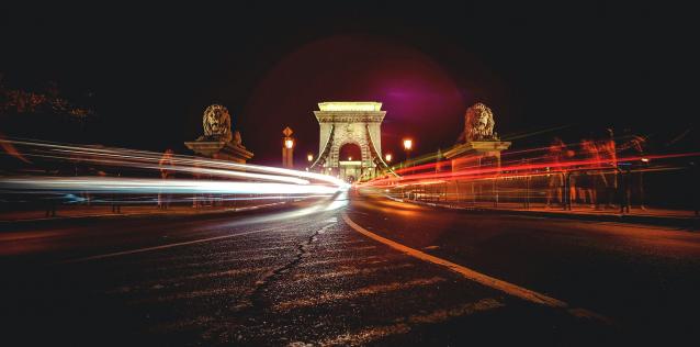 Chain bridge Budapest by night